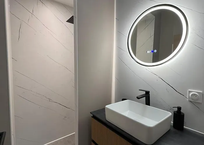 Le Saint-jean Apartment *